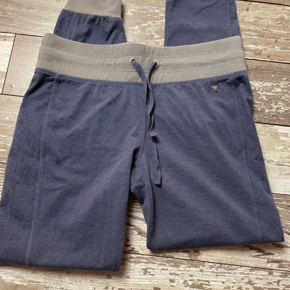 Guess  Cotton Blend Joggers Pants 🤩 - Picture 2 of 4